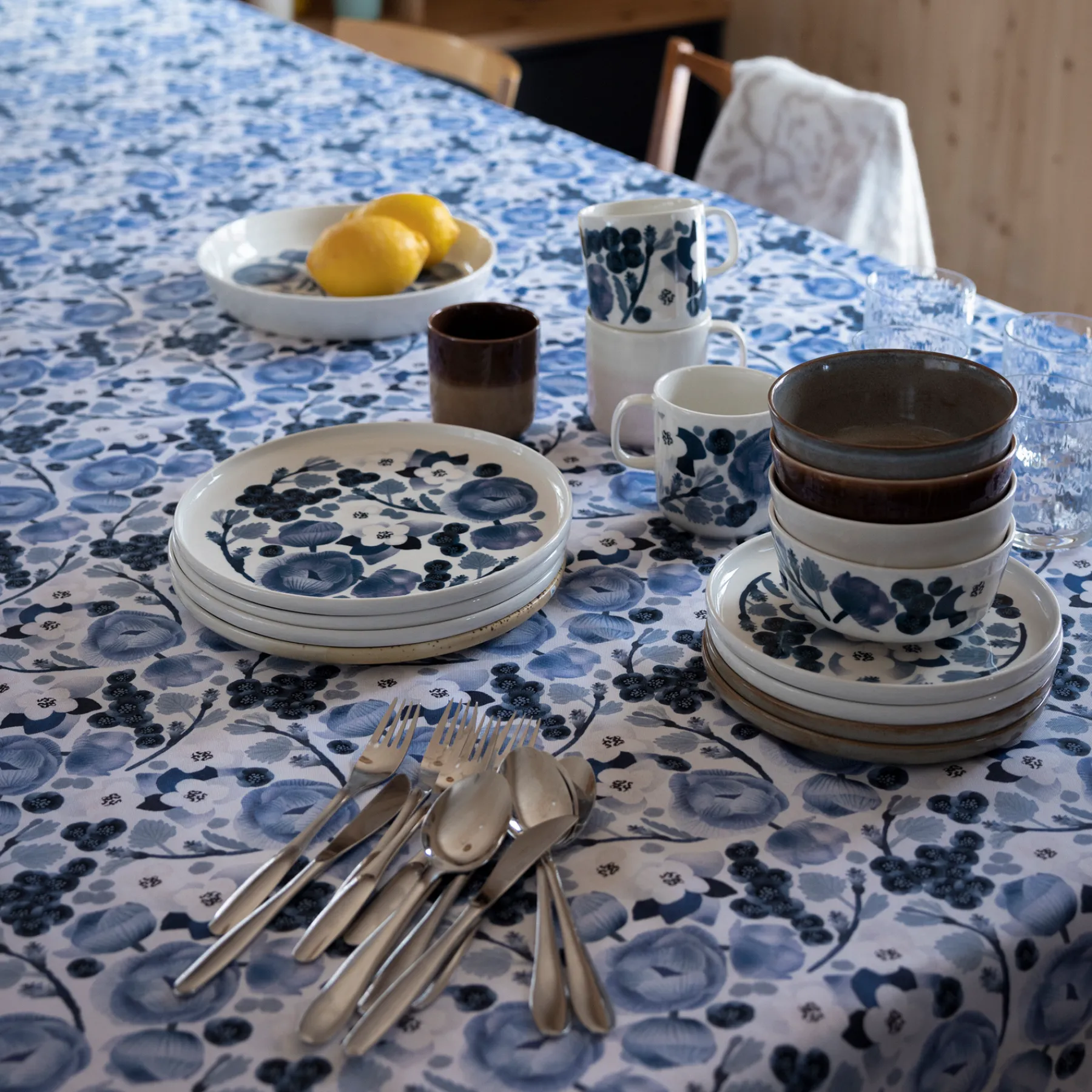 Pentik Lautaset Ja Kulhot^Lapin Kukka Lautanen Sininen